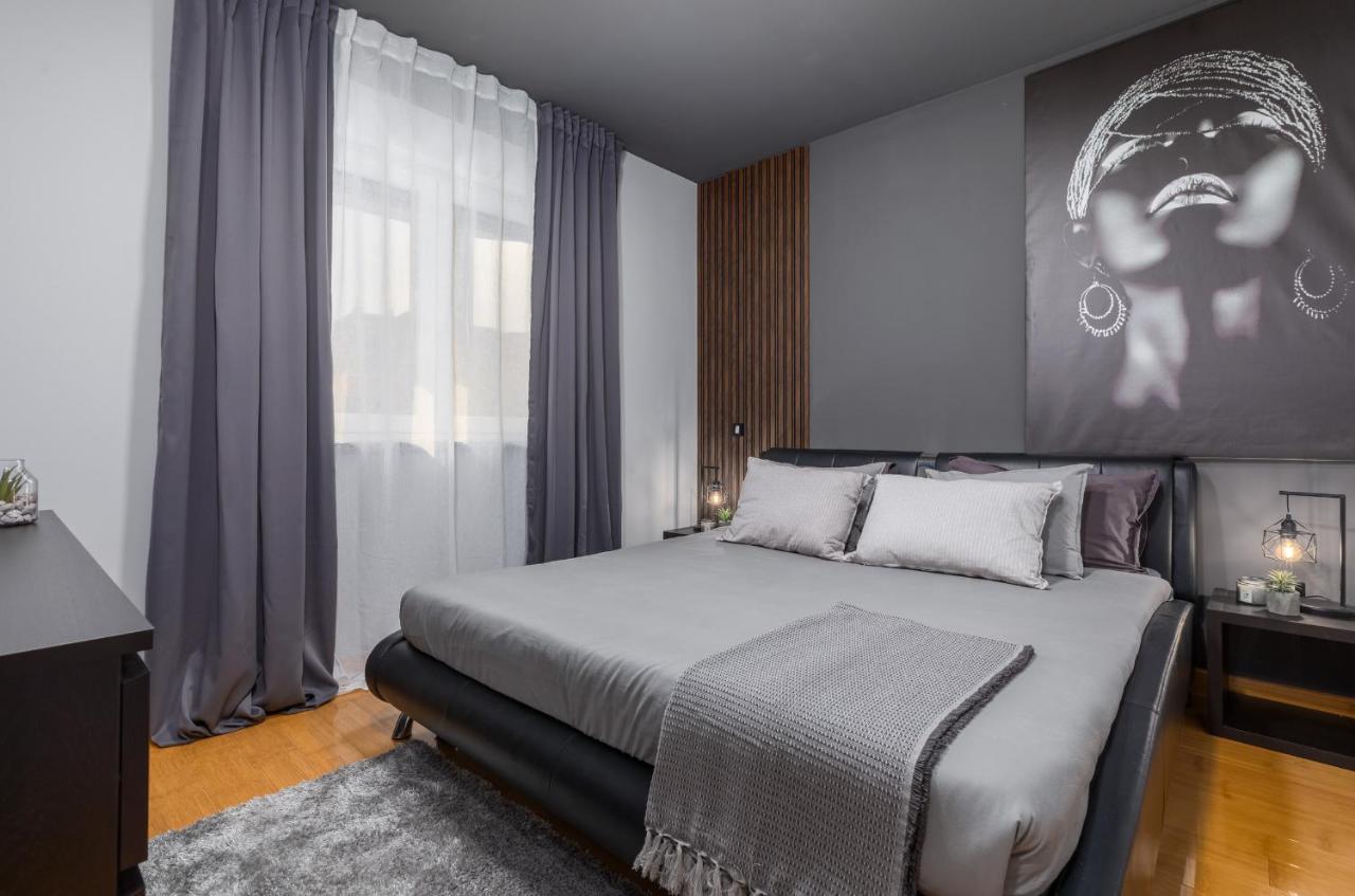 Lux Apartment Teo - New Pula Luaran gambar