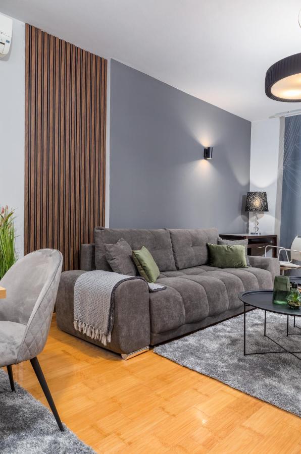 Lux Apartment Teo - New Pula Luaran gambar