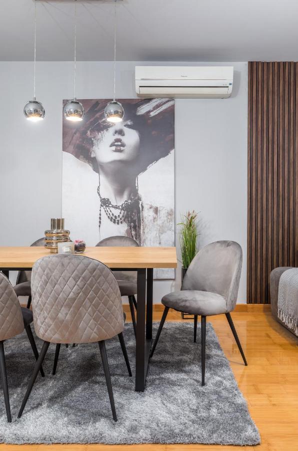 Lux Apartment Teo - New Pula Luaran gambar