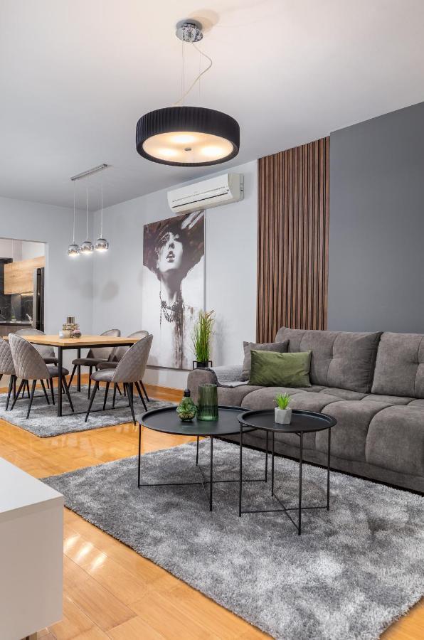 Lux Apartment Teo - New Pula Luaran gambar