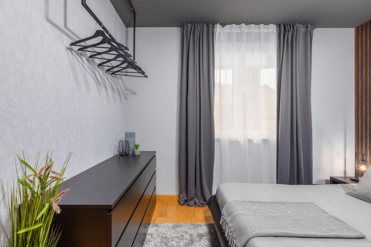 Lux Apartment Teo - New Pula Luaran gambar
