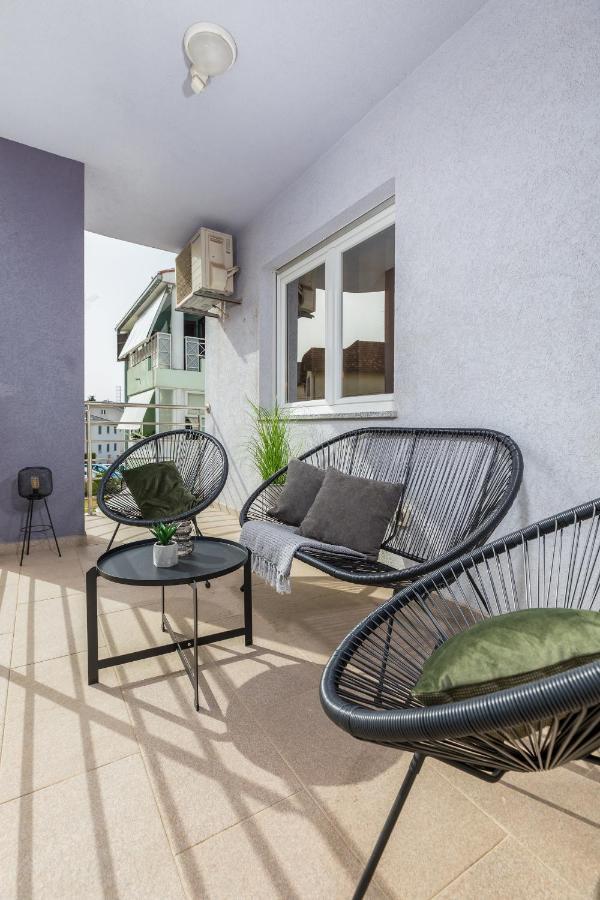 Lux Apartment Teo - New Pula Luaran gambar